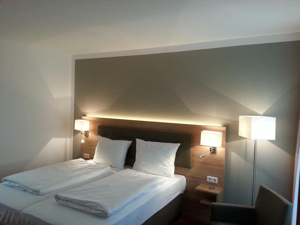 Göttingen Hotel Novostar מראה חיצוני תמונה
