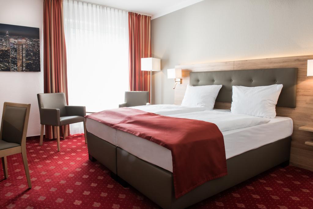 Göttingen Hotel Novostar מראה חיצוני תמונה