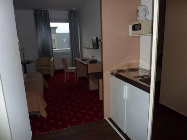 Göttingen Hotel Novostar מראה חיצוני תמונה