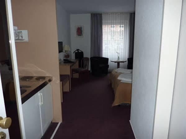 Göttingen Hotel Novostar מראה חיצוני תמונה