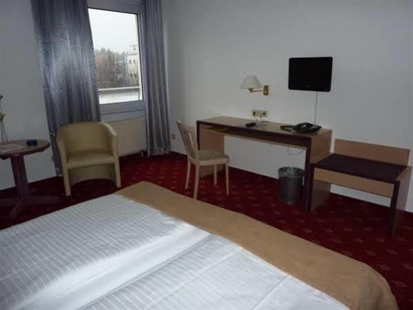Göttingen Hotel Novostar מראה חיצוני תמונה