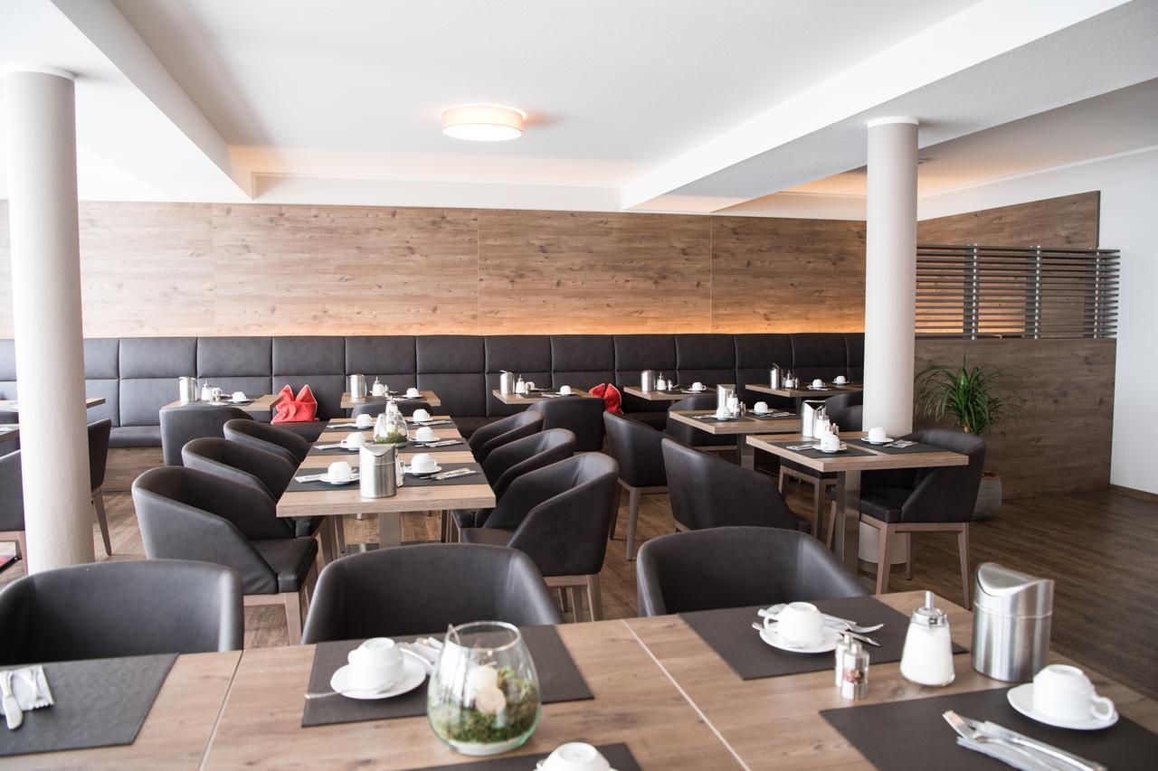 Göttingen Hotel Novostar מראה חיצוני תמונה